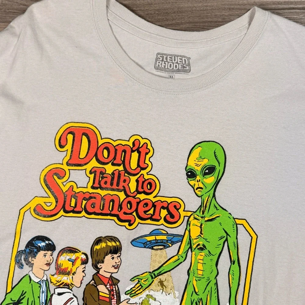 Gray Kids Shirt with Alien Graphic - Picture 4 of 6